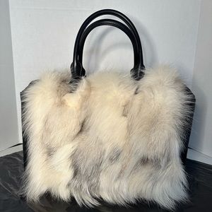 Michael Kors Fox‎ Fur and Leather Large Bag. Pieced Fox Skins. Full & Fluffy.